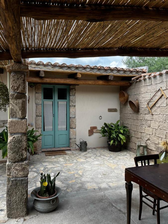 Graziosa Stanza Campidanese Su Terzu Guest House Ористано Екстериор снимка